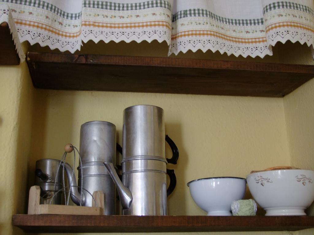 לינה וארוחת בוקר Trezzo Tinella Casa Branzele מראה חיצוני תמונה